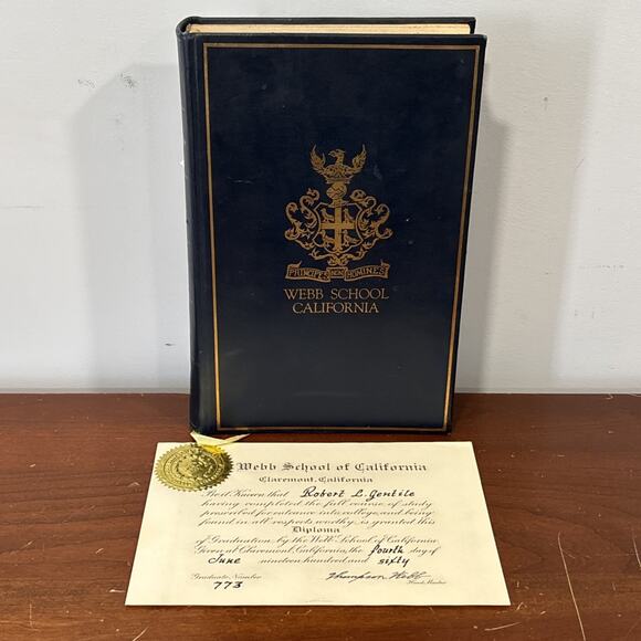 Other - Webb School California Holy Bible King James Version Great Britain With maps